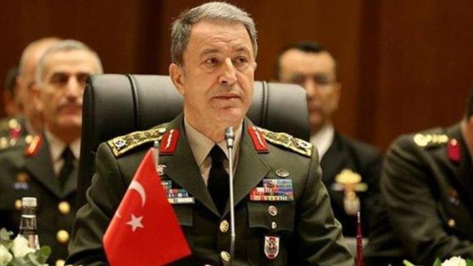 وزير الدفاع التركي خلوصي أكار على